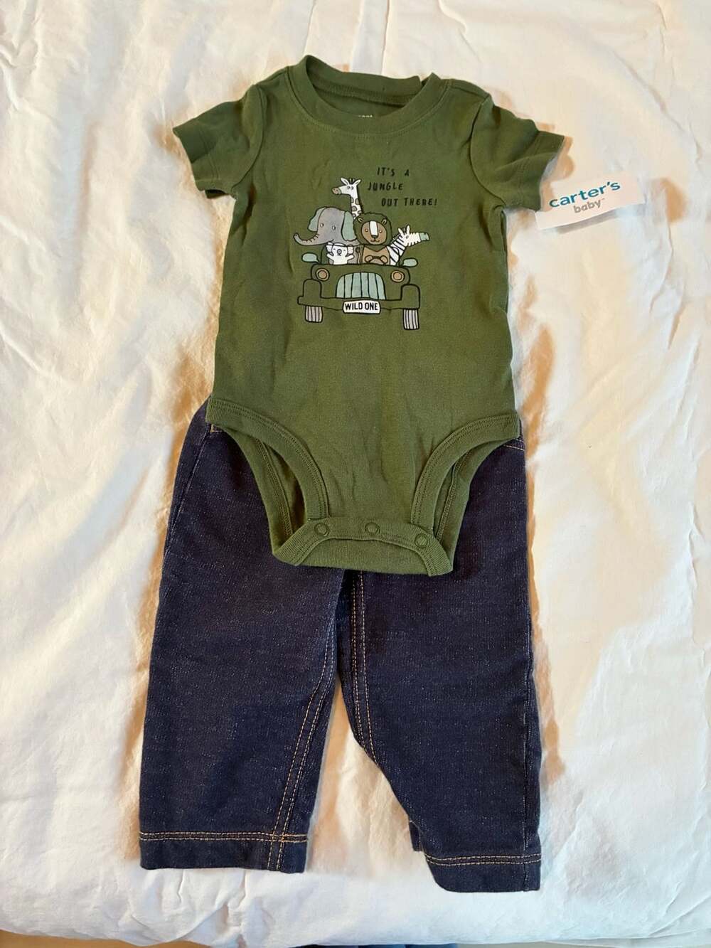 Carter's Baby Boy 2-Piece Outfit Bodysuit and Denim pants 6M.